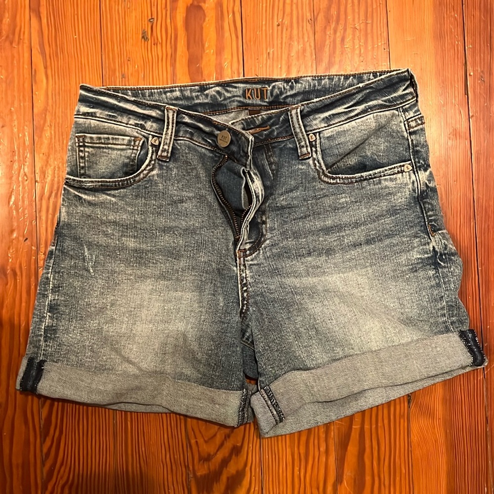 Kut from the Kloth Jean shorts size 4